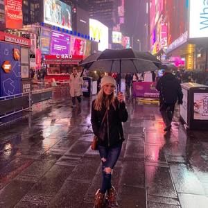 Meet your Posher, Lorien